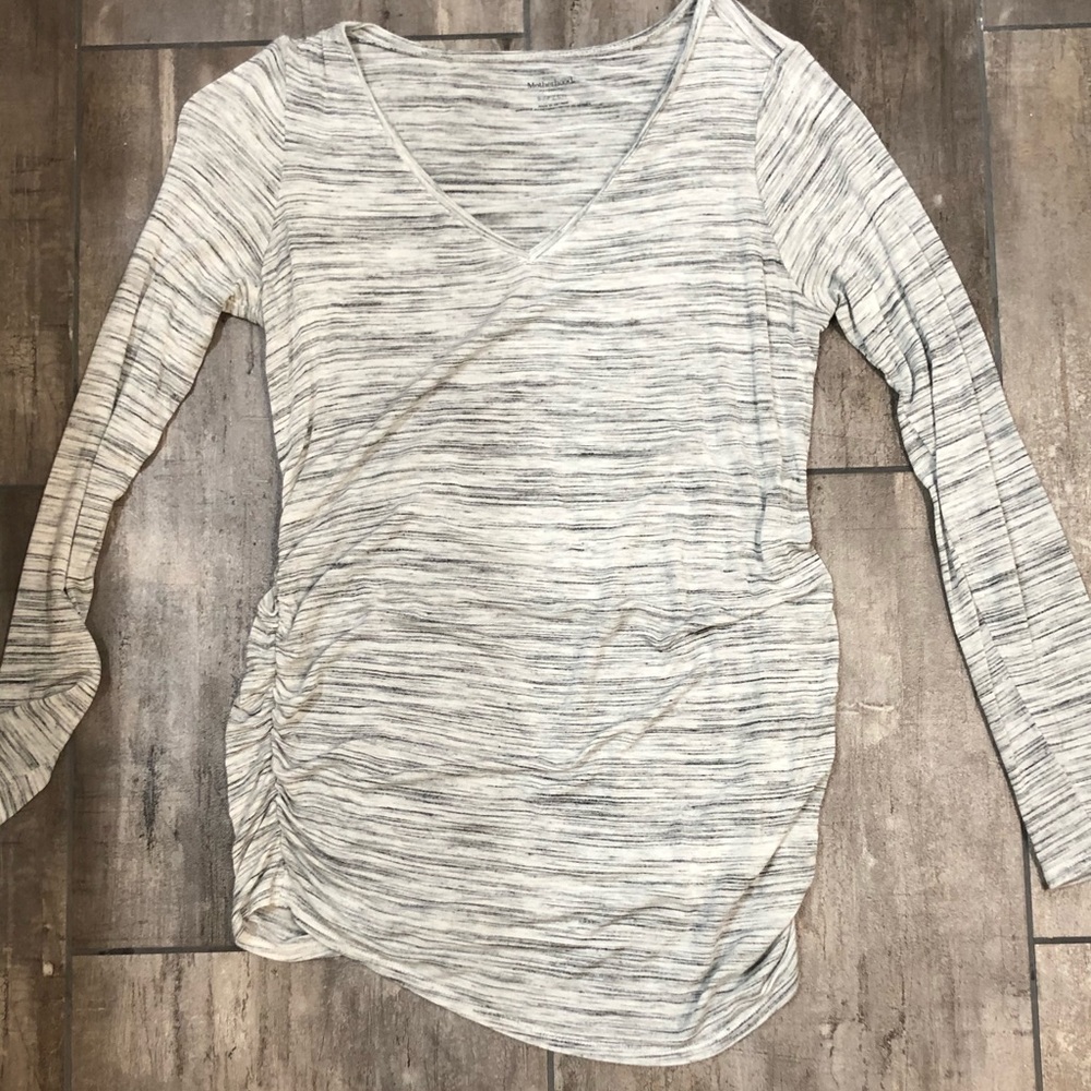 Long sleeve maternity top